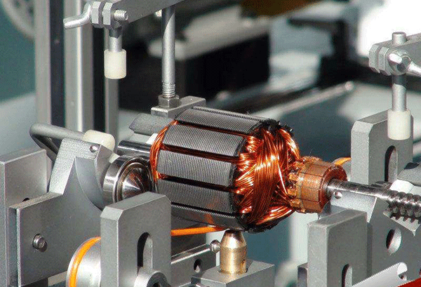 西安西瑪電機(jī)轉(zhuǎn)子動平衡試驗。