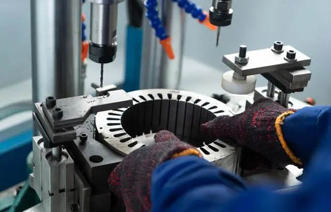 3種減輕電機(jī)重量和提高效率的方法？