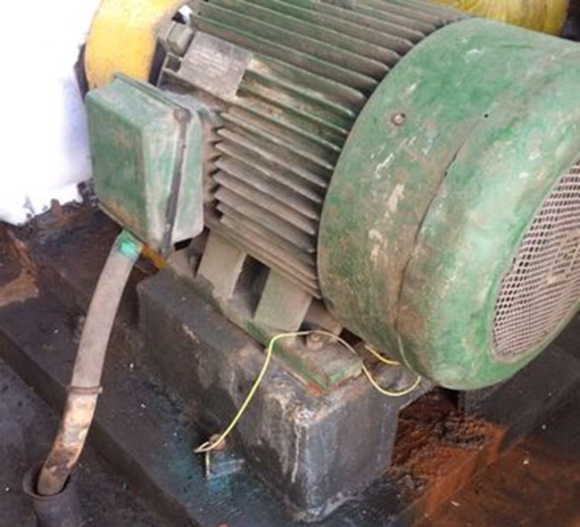 圖為西安西瑪電機(jī)接地照片